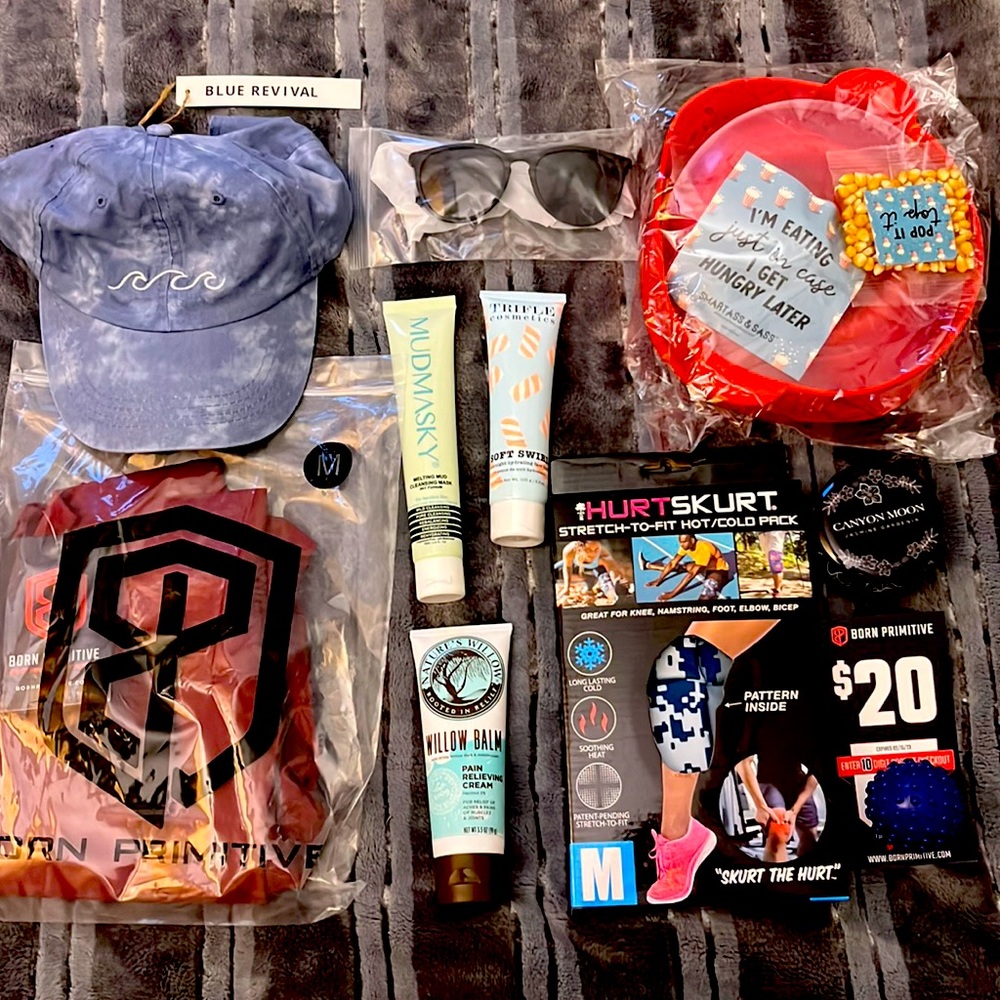 Barbella Box Bundle BORN PRIMITIVE SYNERGY LEGGINGS red M hat sunglasses masks